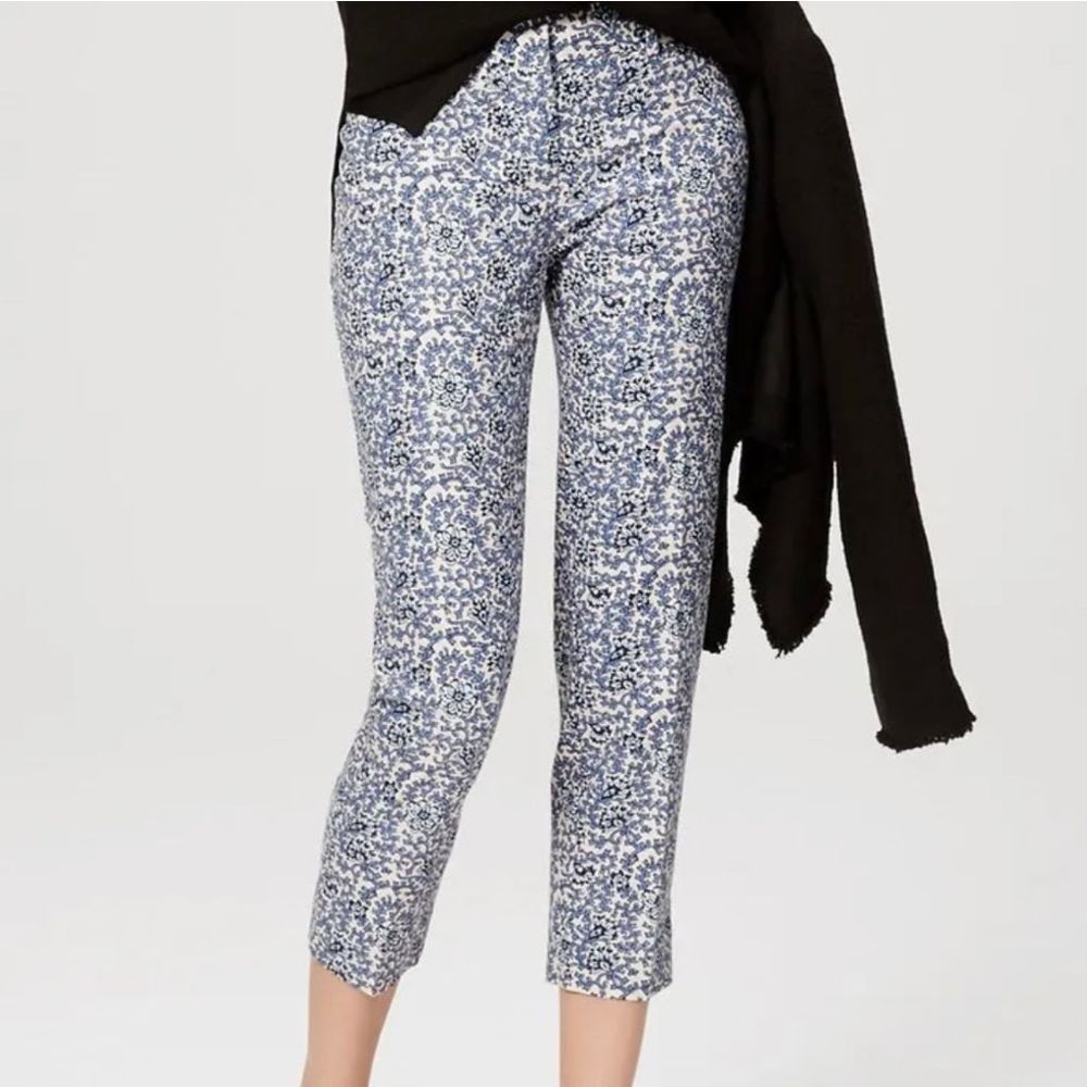 Ann Taylor LOFT Cropped Pants Size 4